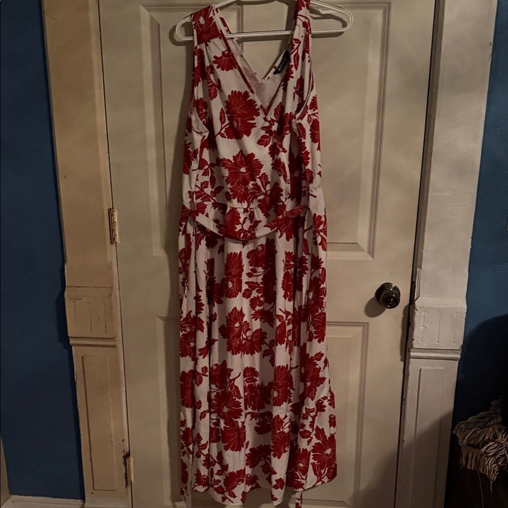 BloomChic Red and White Floral Maxi Dress